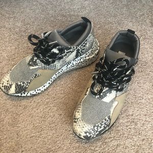 Steve Madden Sneakers